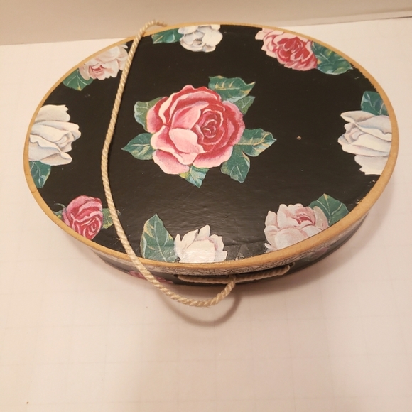 Decoupaged Upcycled Vintage Oval Box , Black with Roses - Picture 1 of 12